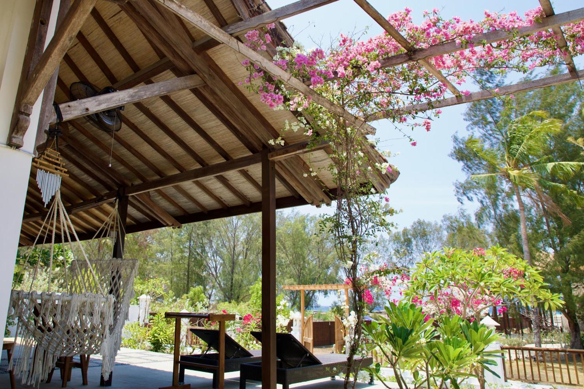 Villa Sunset Beach Gili Trawangan Exterior foto