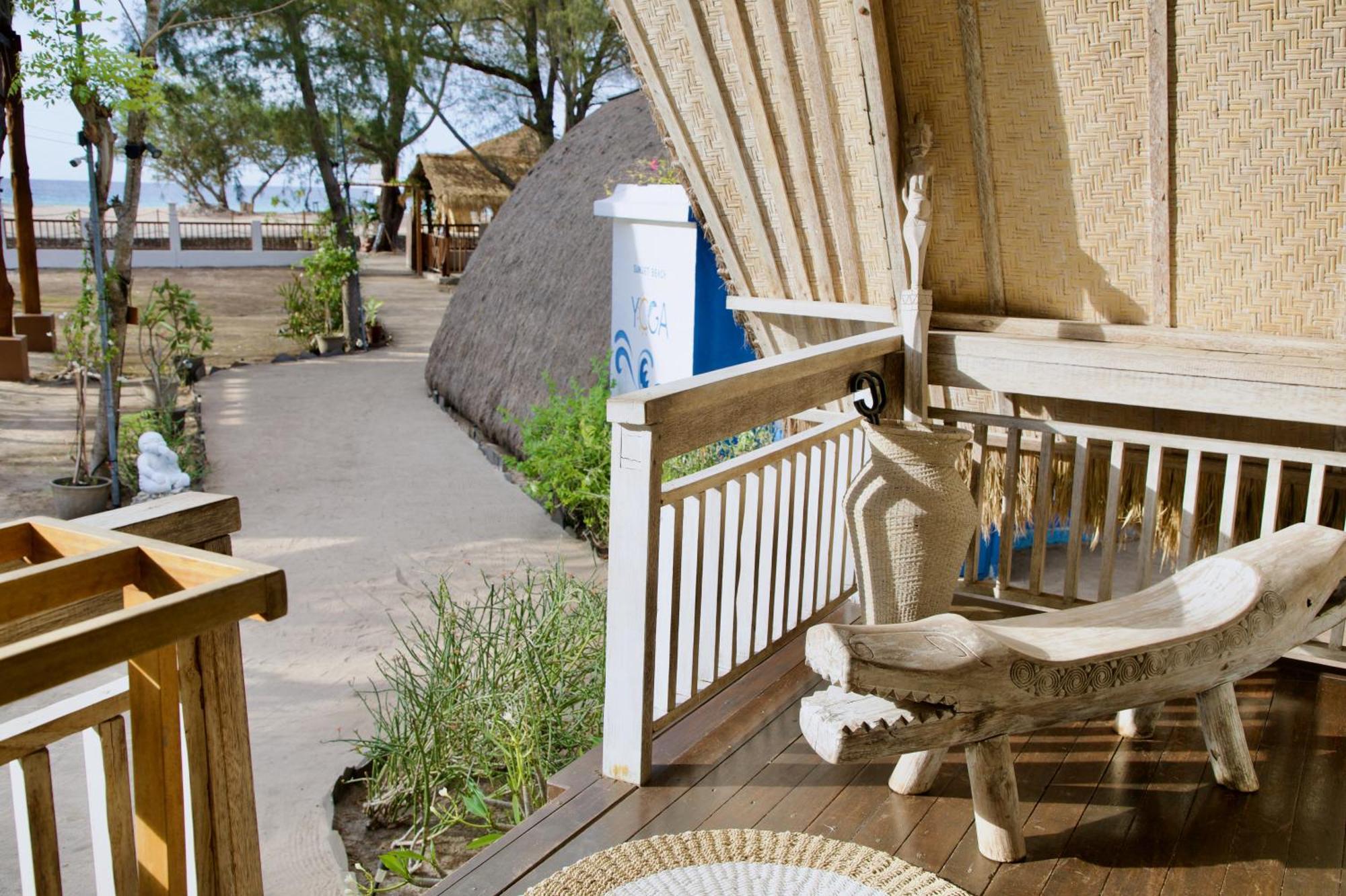 Villa Sunset Beach Gili Trawangan Exterior foto
