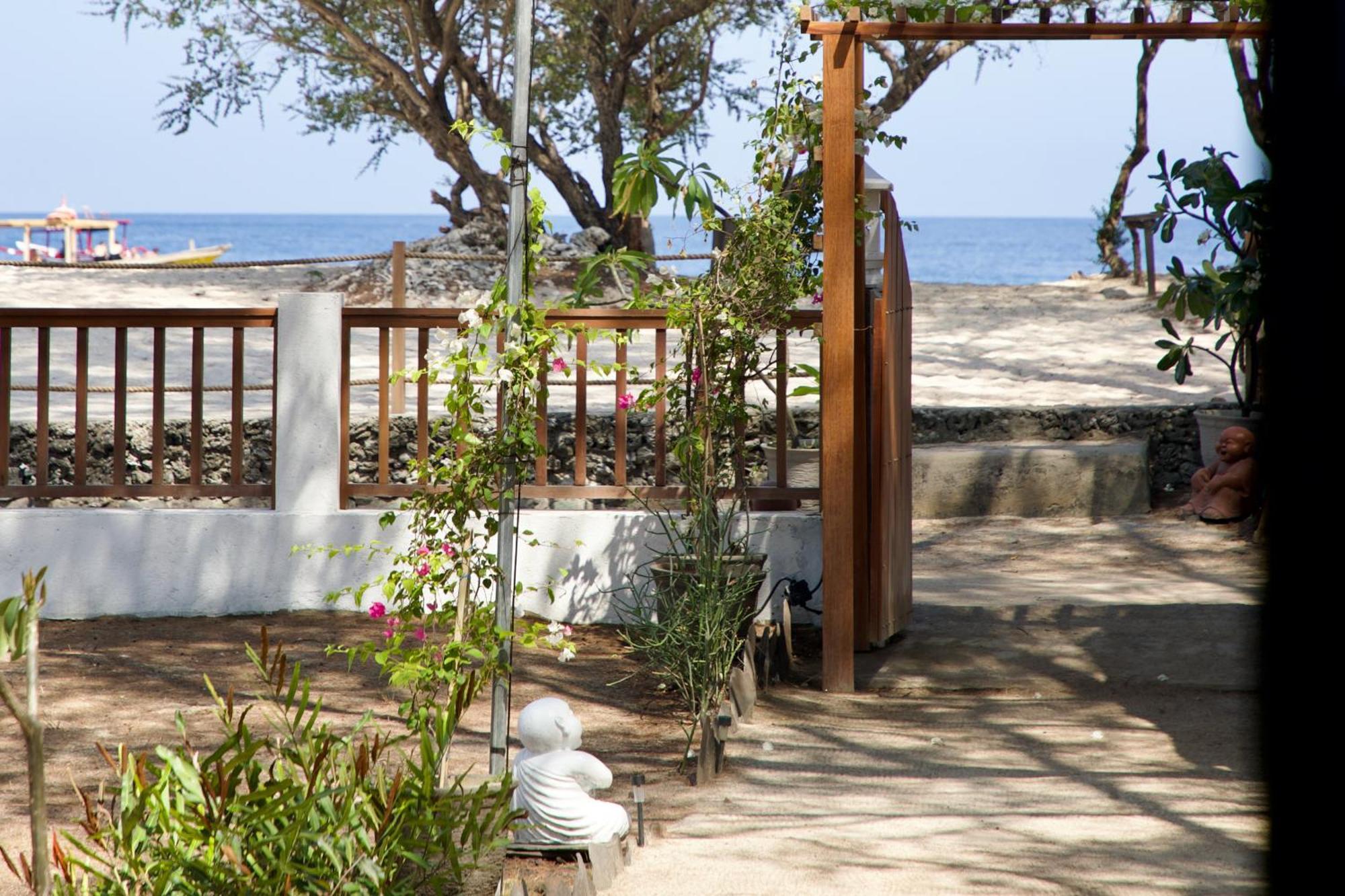Villa Sunset Beach Gili Trawangan Exterior foto