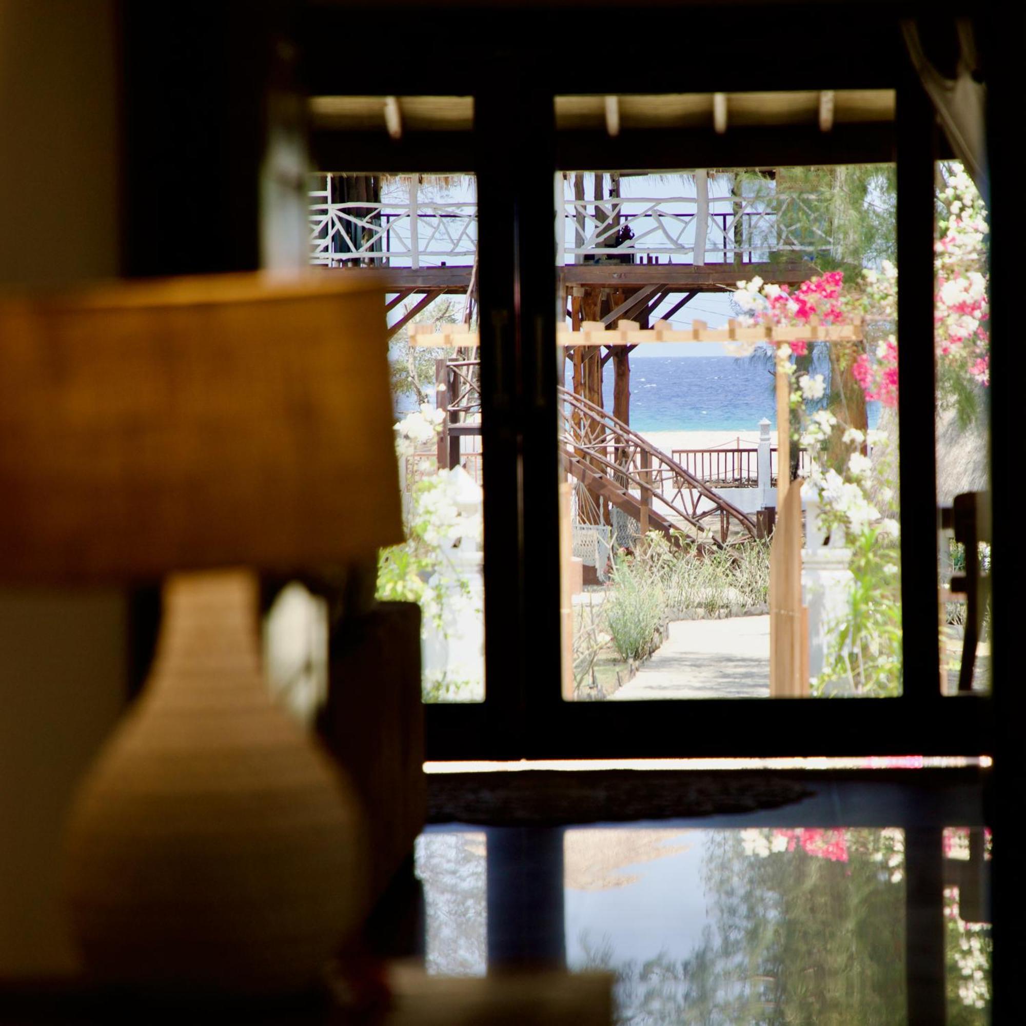 Villa Sunset Beach Gili Trawangan Exterior foto